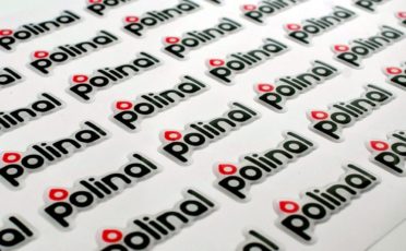 logo polinal w postaci naklejek 3d na arkuszu