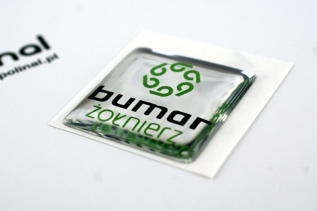 Naklejki 3D wypukle z logo dla producenta Bumar