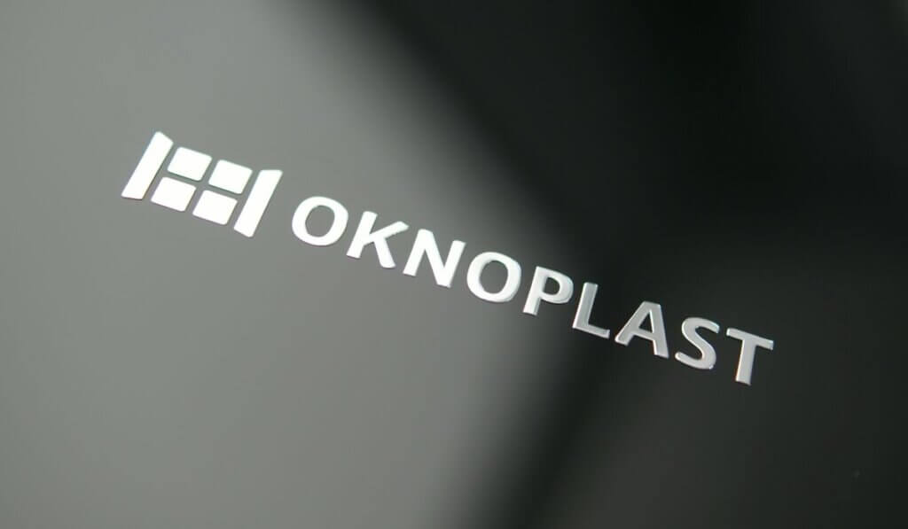 Logo na okna i rolety firmy Oknoplast