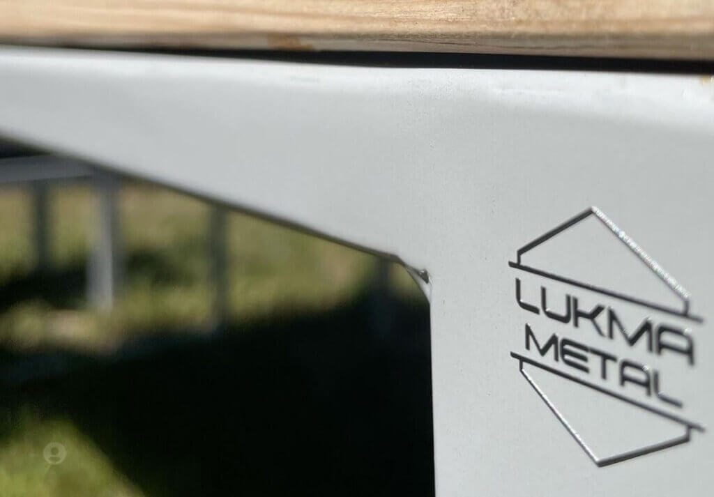 oznakowanie logo chromowane lukma metal