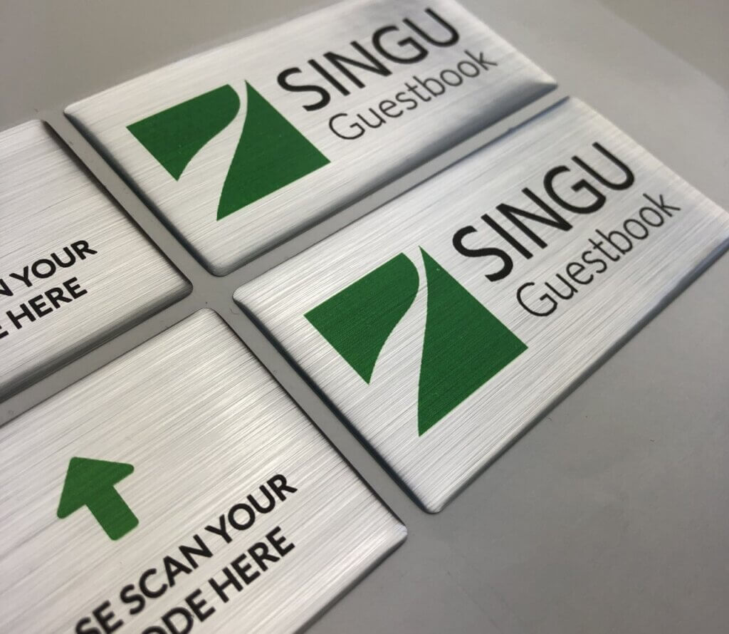 srebrne nalepki 3d na folii-szczotkowanej