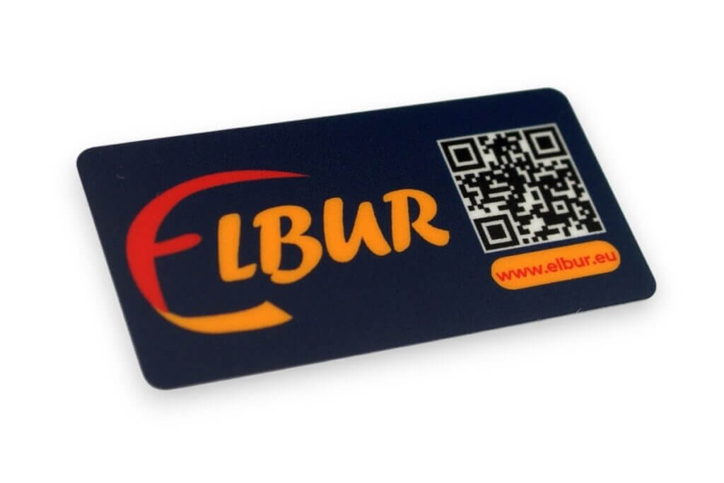 naklejki pet wodoodporne etykiety